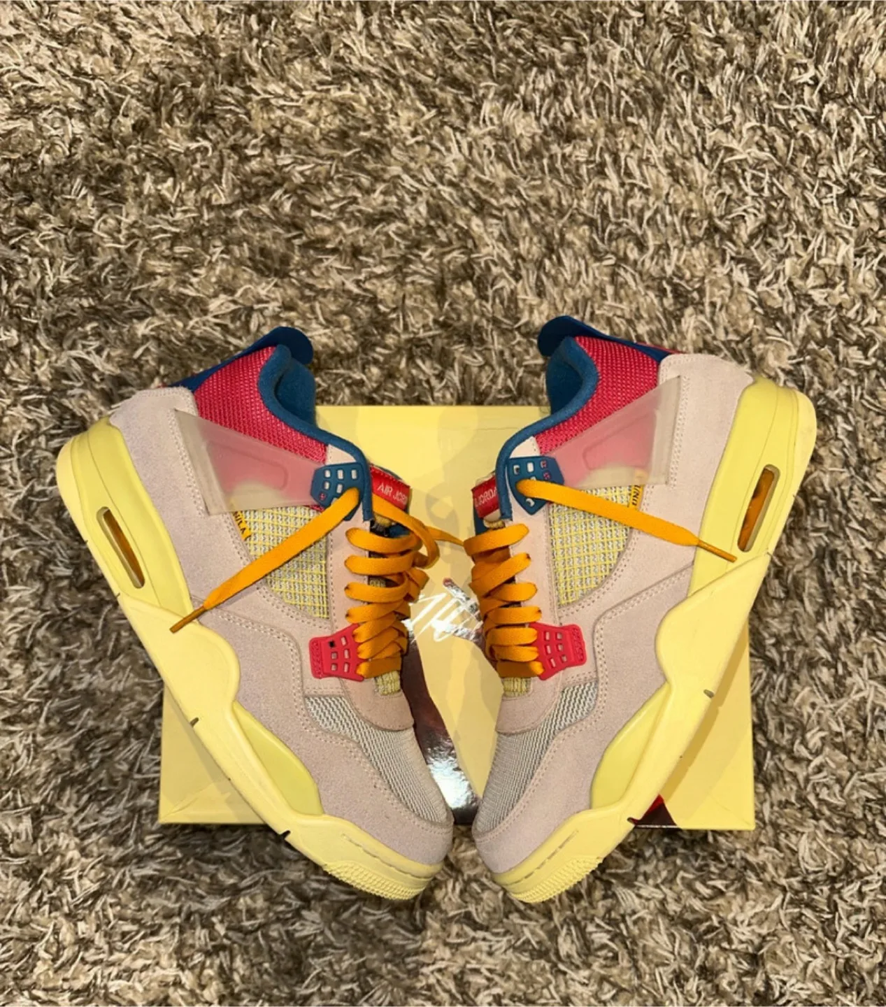 Air Jordan 4 Retro Union LA Guava Ice thumbnail