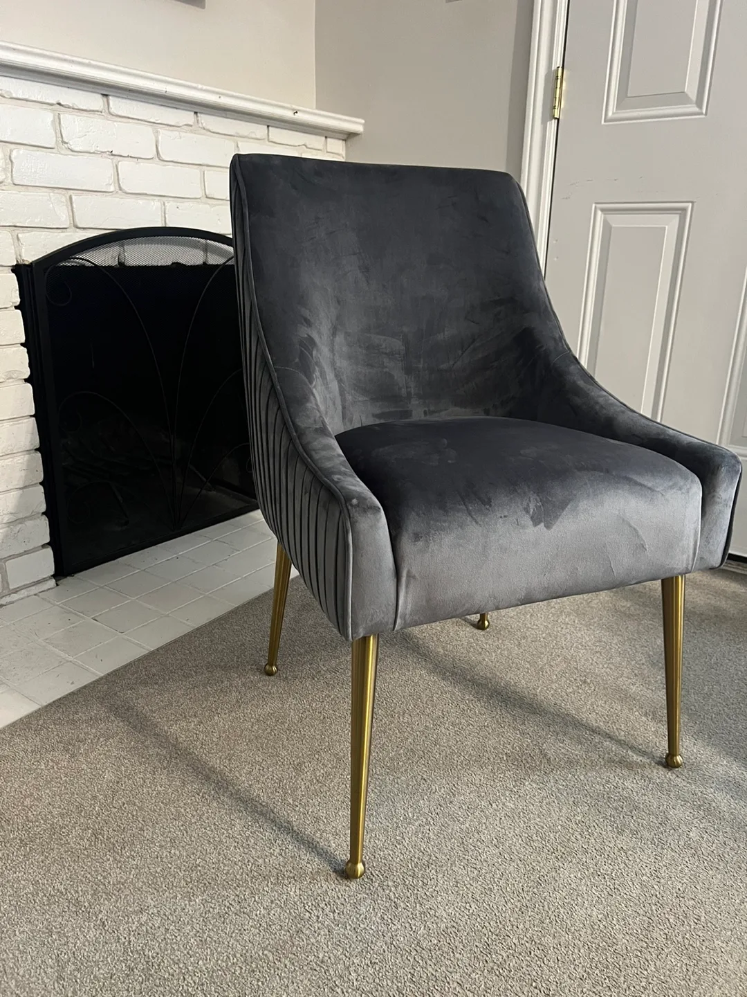 NEW Luxury Velvet Upholstered Living Room Accent Chair image indicator(7)