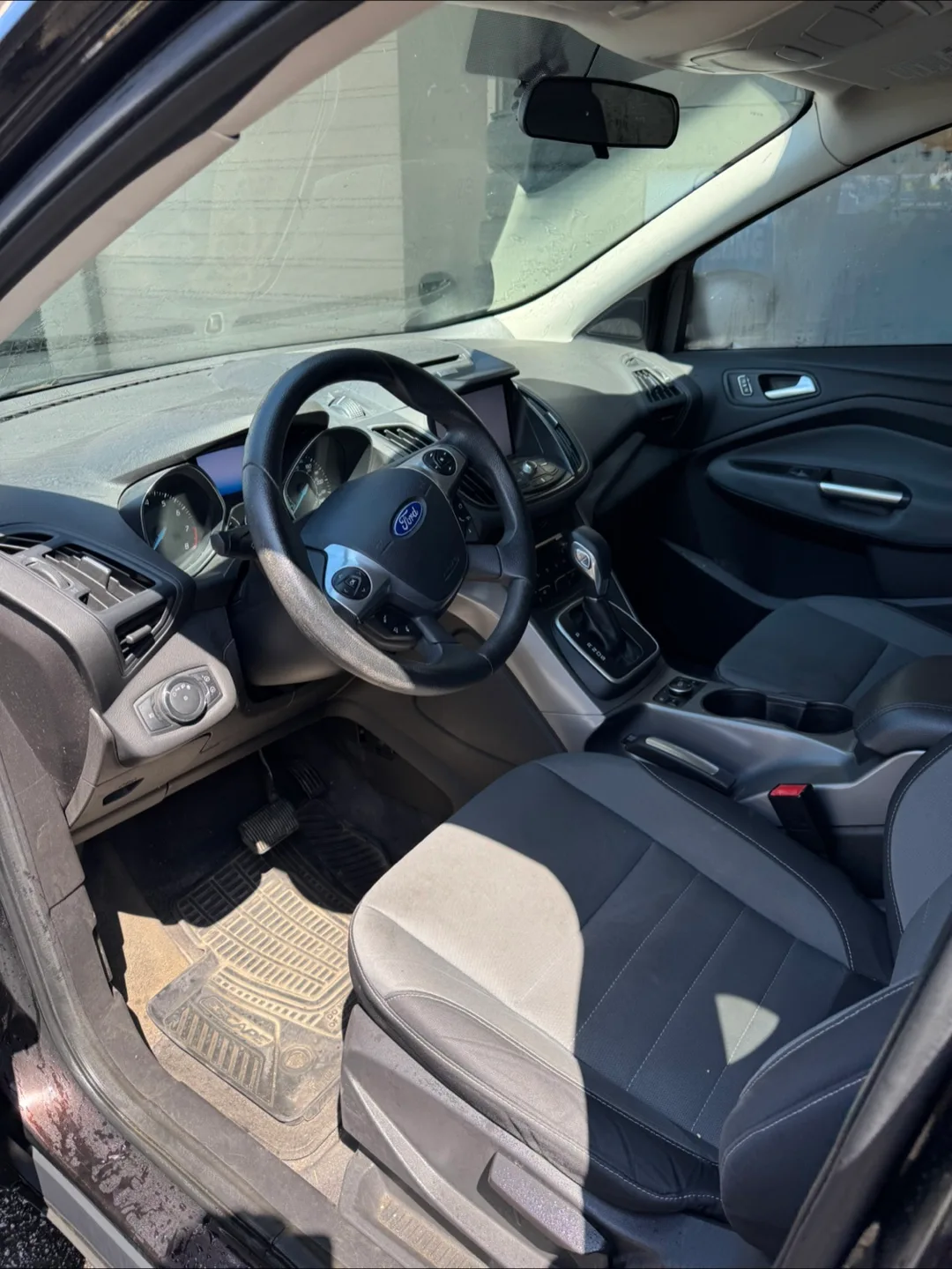 clean title 2015 ford escape image indicator(6)