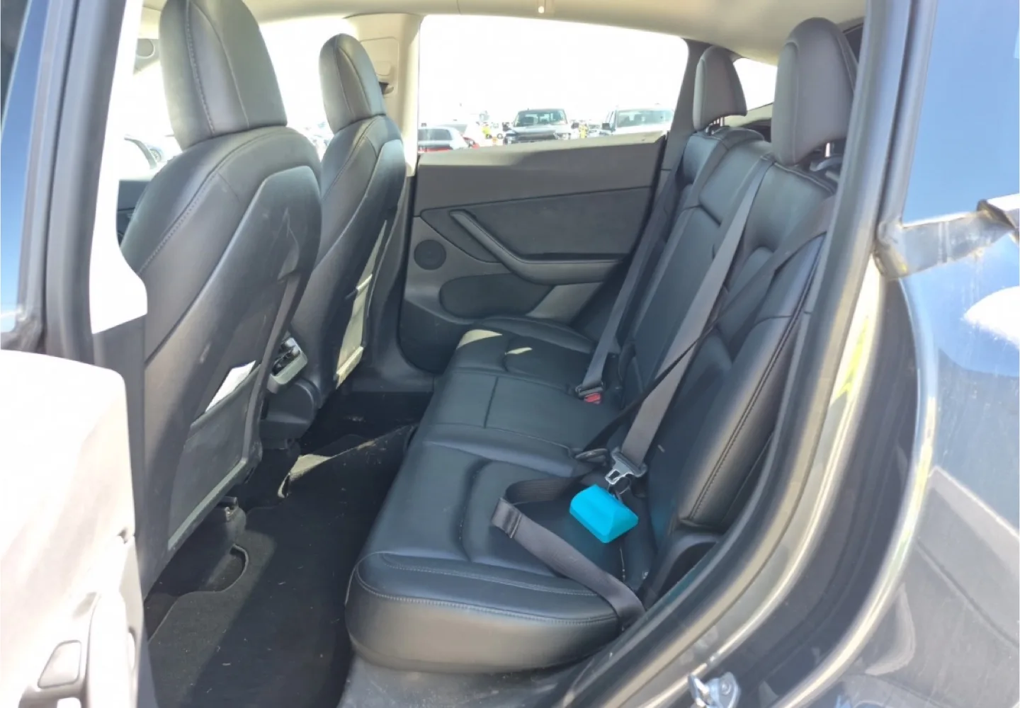 2021 tesla model y  long range image indicator(9)