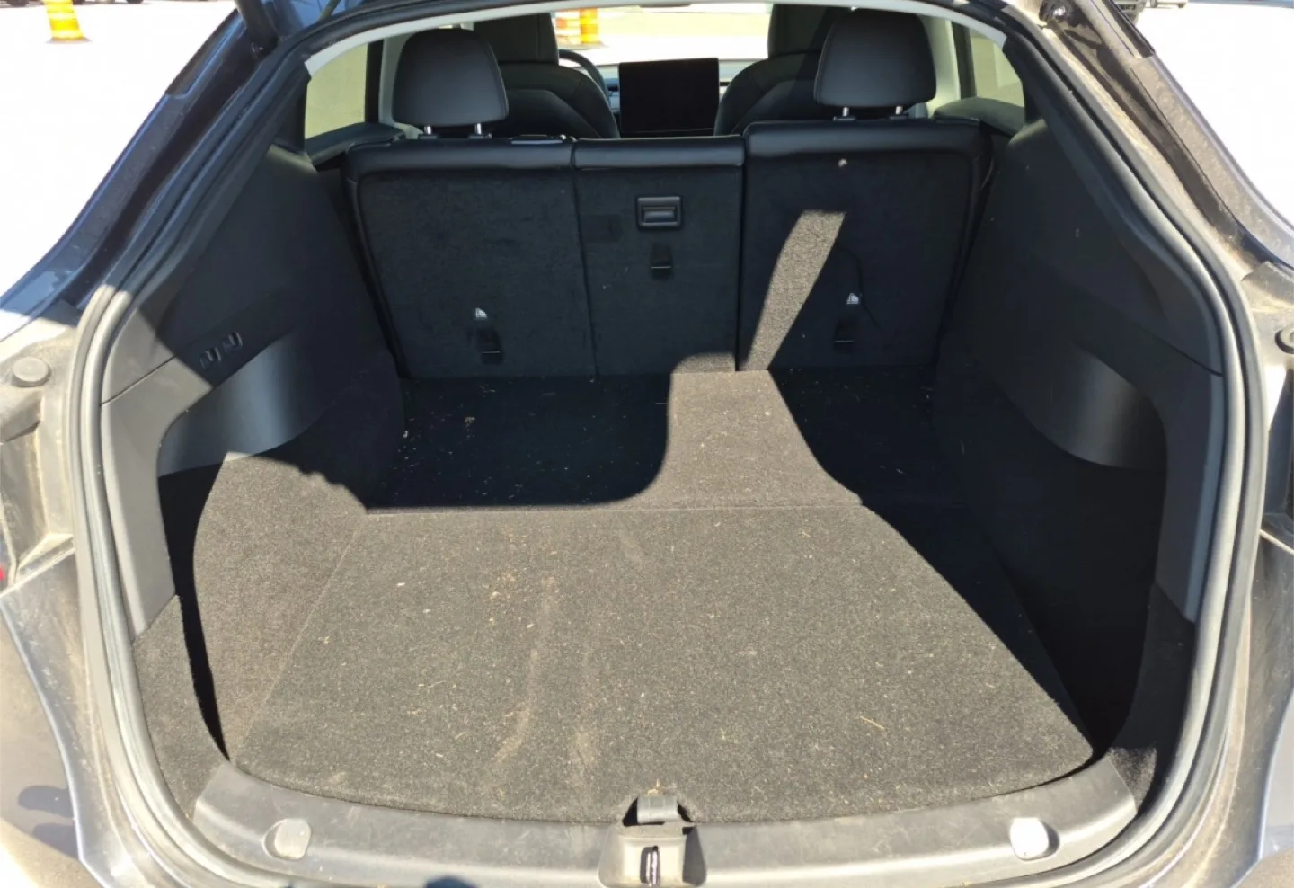 2021 tesla model y  long range image indicator(10)