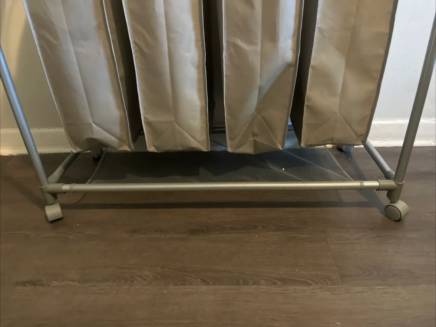 Quad Laundry Sorter image indicator(2)