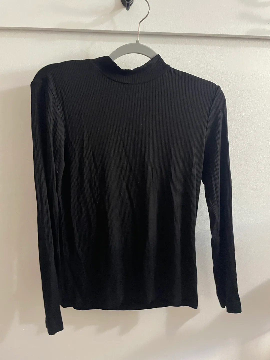 H&M Basics Black Long Sleeve Top thumbnail