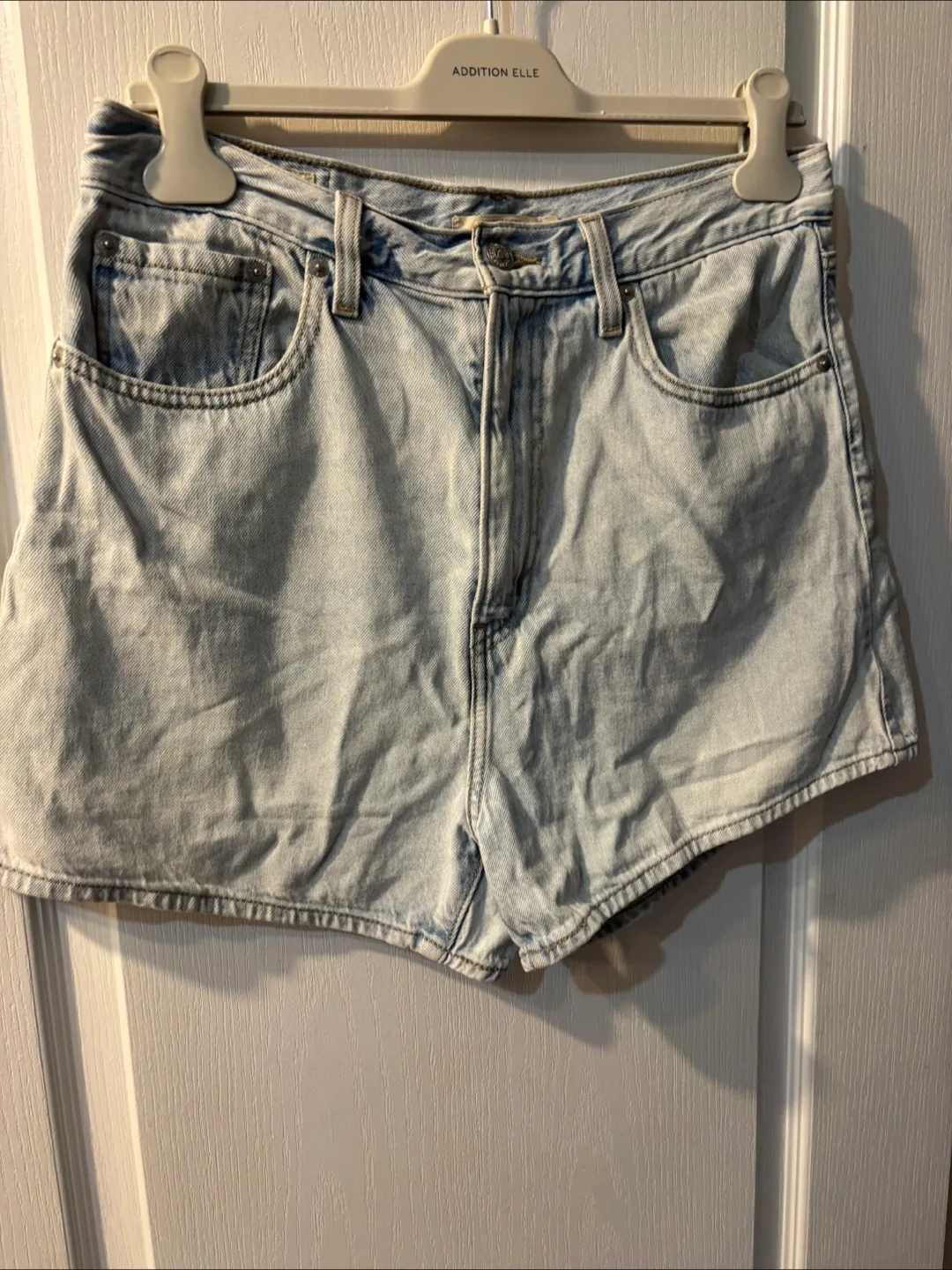 Levi's High Loose Denim Shorts - Size 30 thumbnail