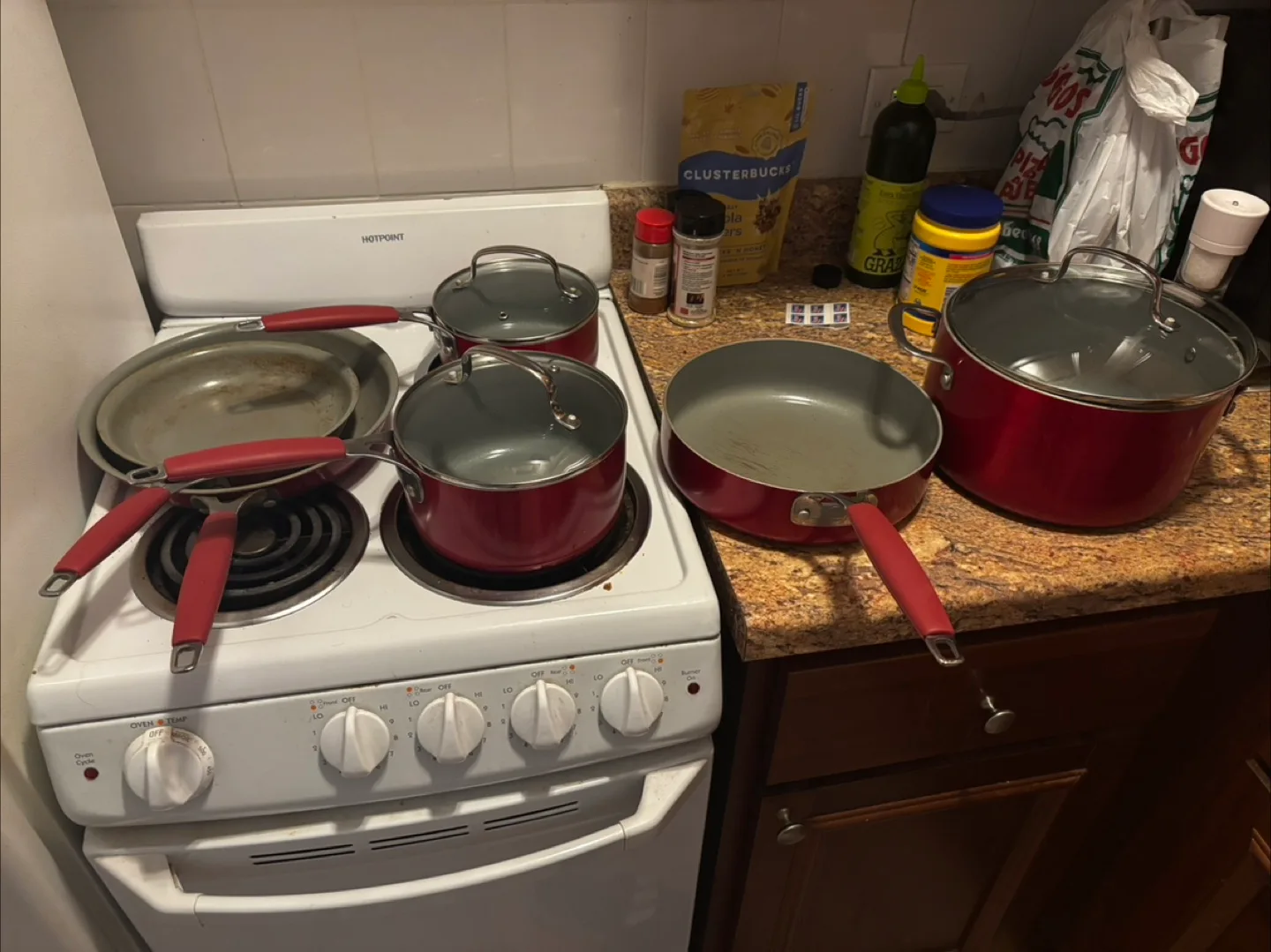 9-set Pots and Pans - Red Handles thumbnail