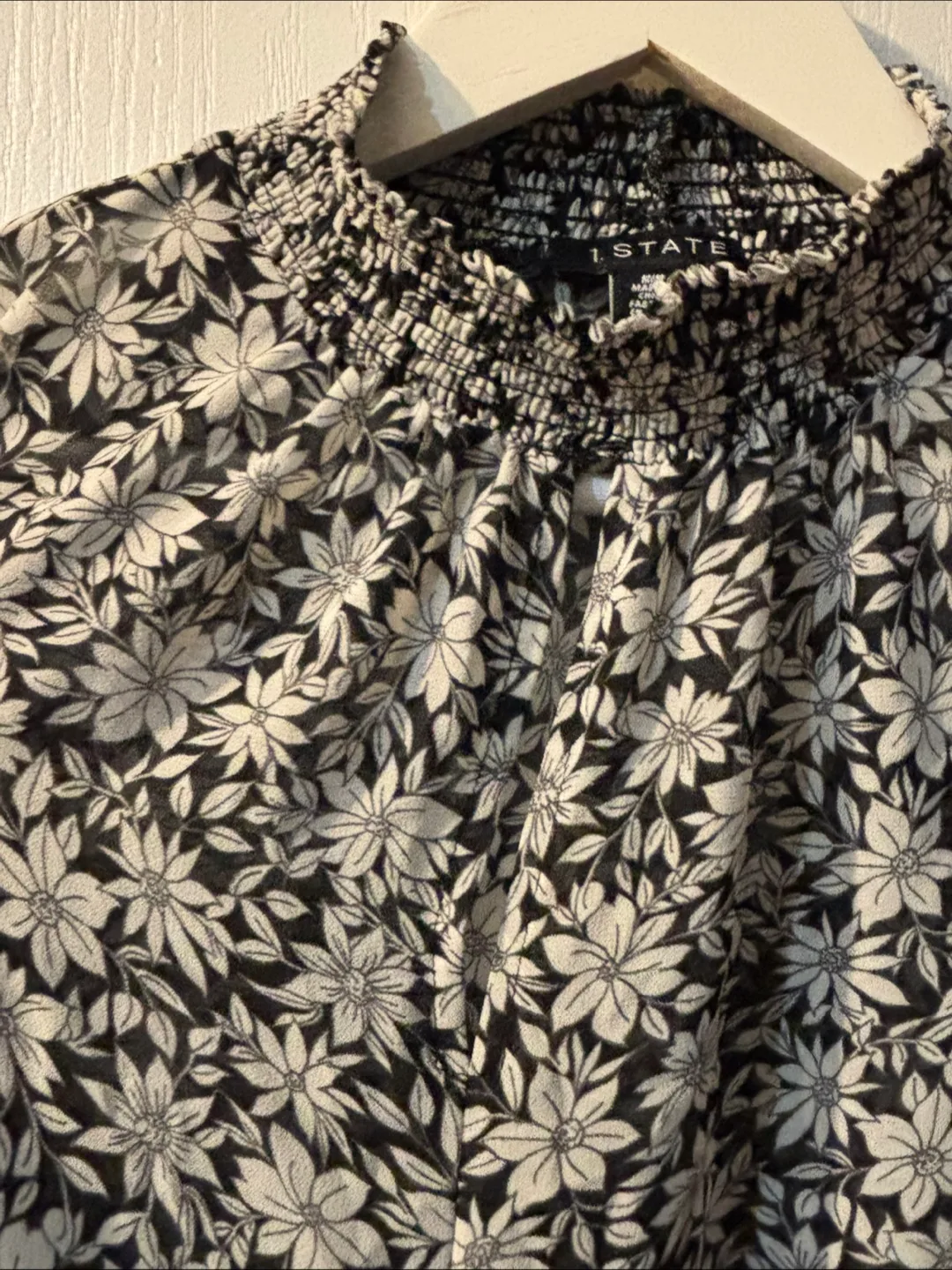 1.STATE Floral Tie-Front Blouse - Size M image indicator(5)