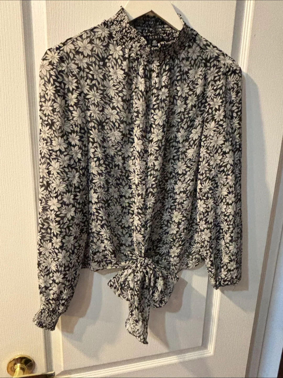 1.STATE Floral Tie-Front Blouse - Size M thumbnail
