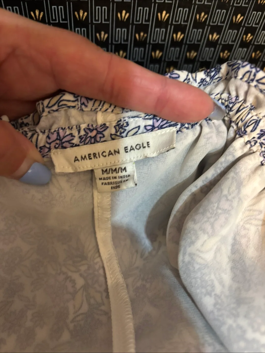 American Eagle Floral Blouse - Size M image indicator(3)