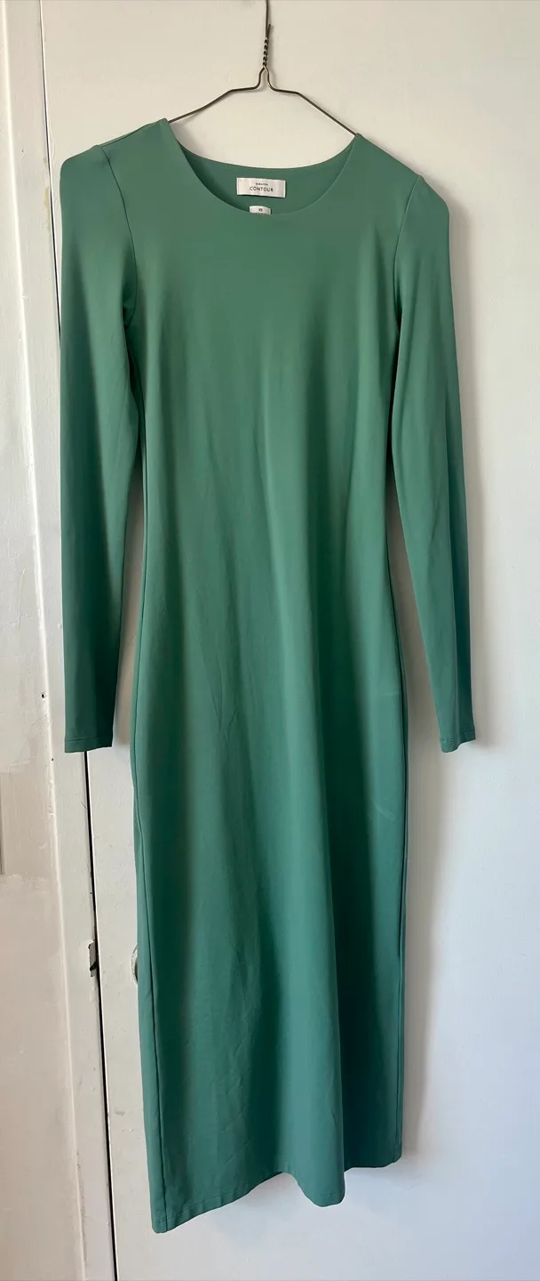 New Aritzia  Jade Colour Contour Dress - XS thumbnail