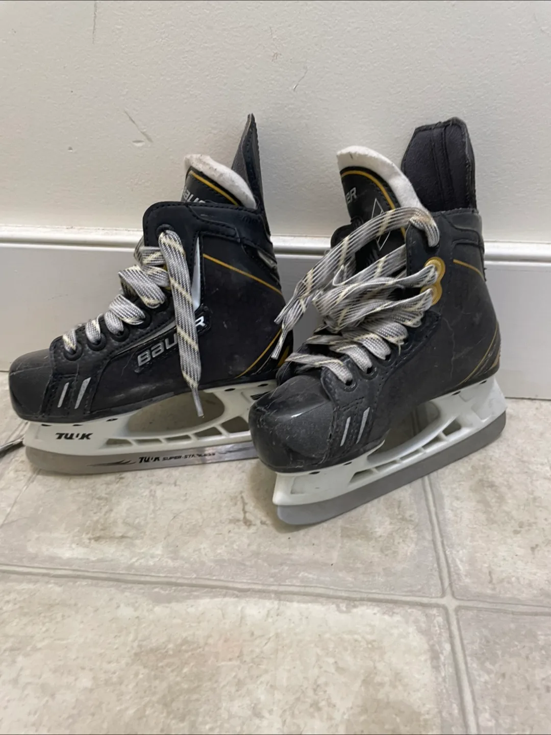 Bauer Ice Skates - Youth Y11 thumbnail