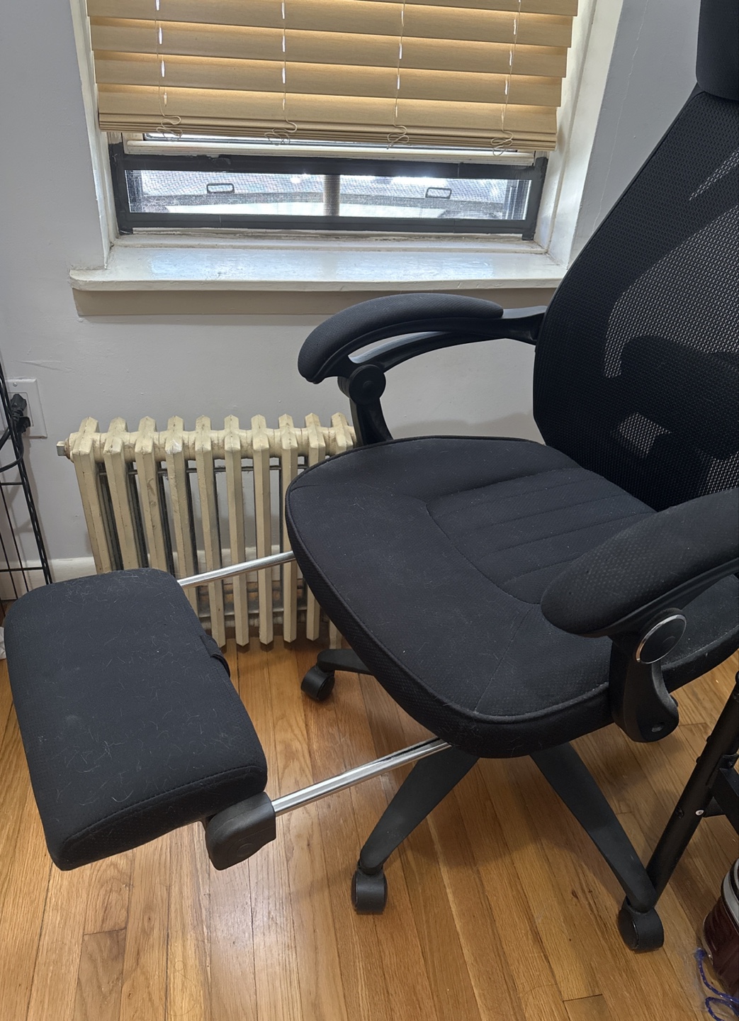 Black Office Chair - photo 3
