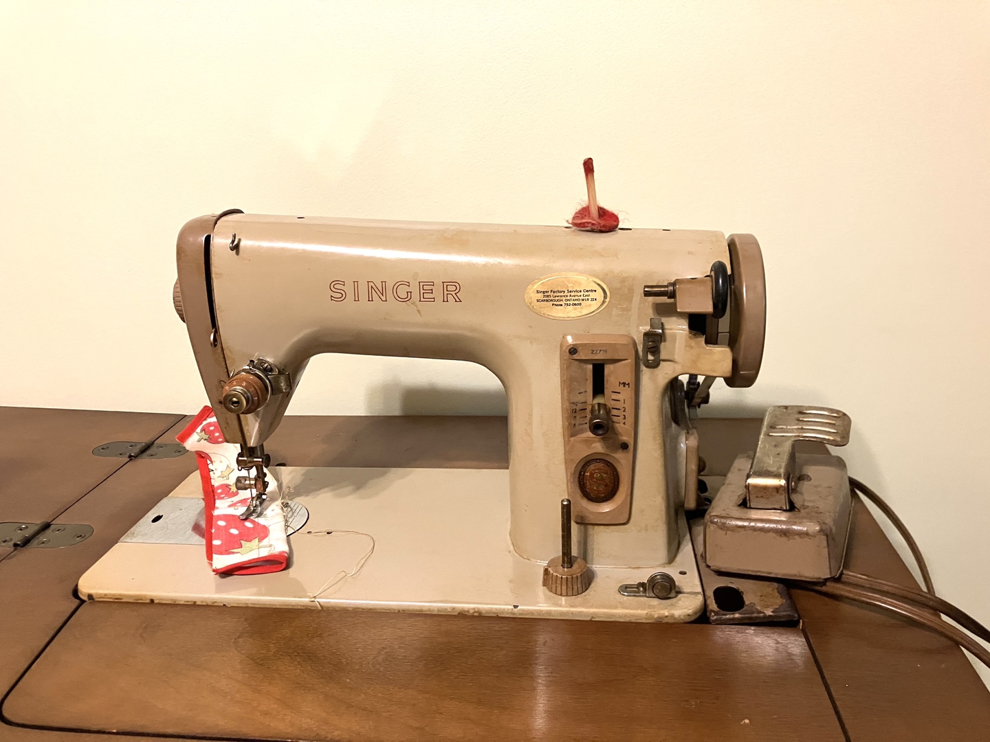 Vintage singer sewing machine 227M - photo 2