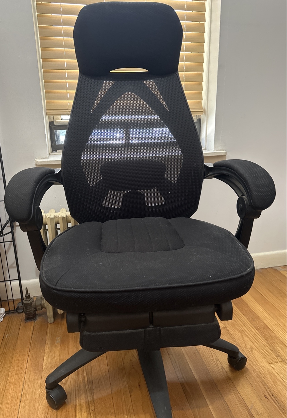 Black Office Chair - photo 4