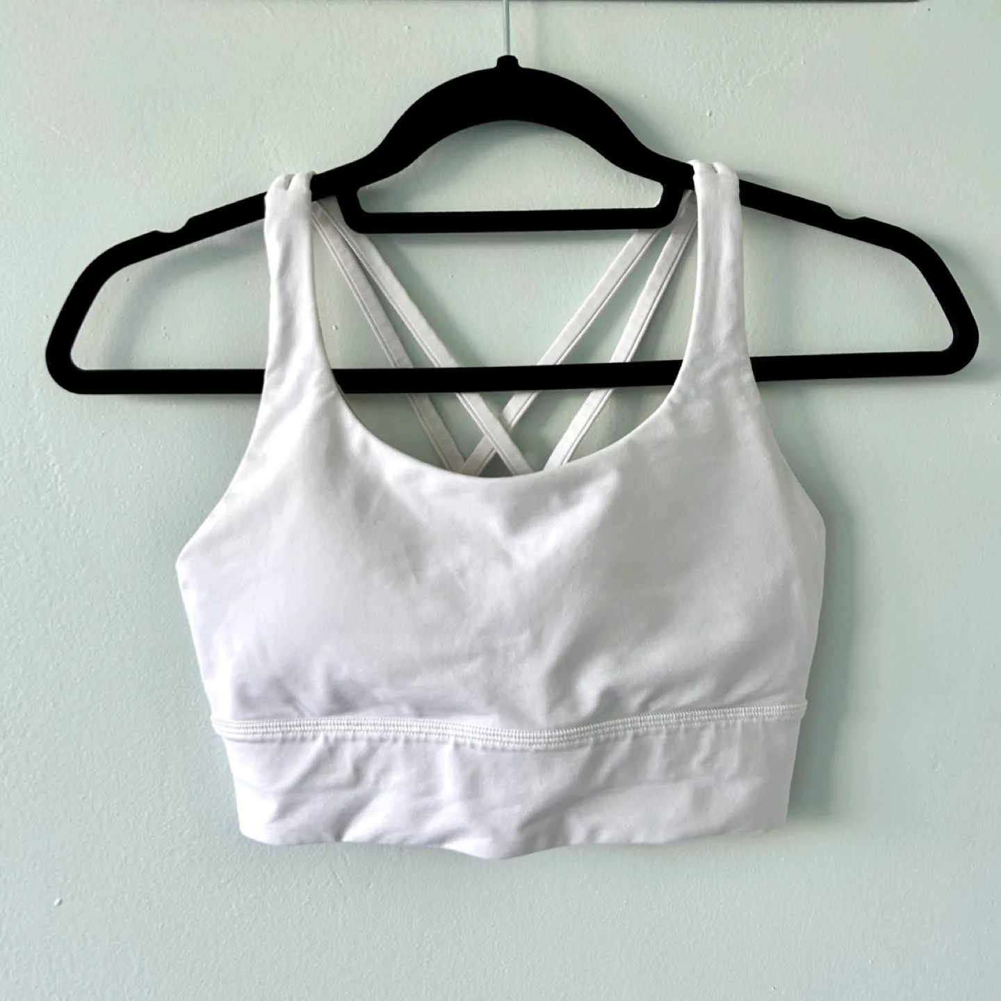 Lululemon white workout crop top 4 XS thumbnail