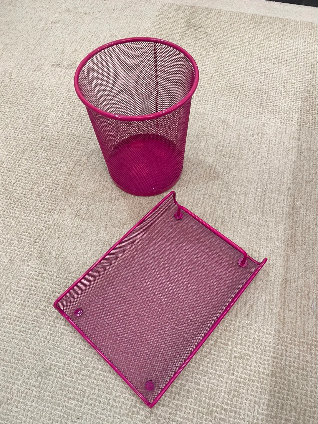 Pink Mesh Desk Organizer Set thumbnail