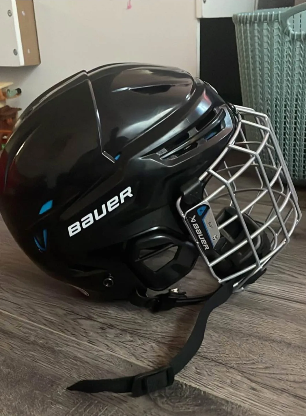 Bauer 4 Hockey Helmet - Size S/P- Like new! thumbnail