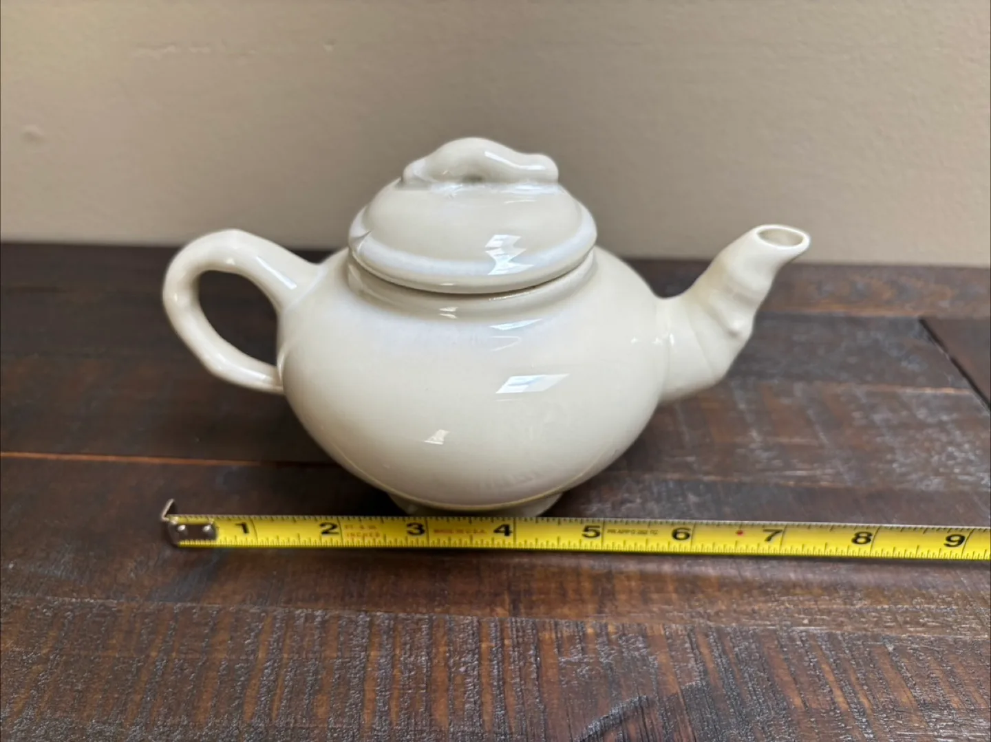 Small Cream Ceramic Teapot image indicator(4)