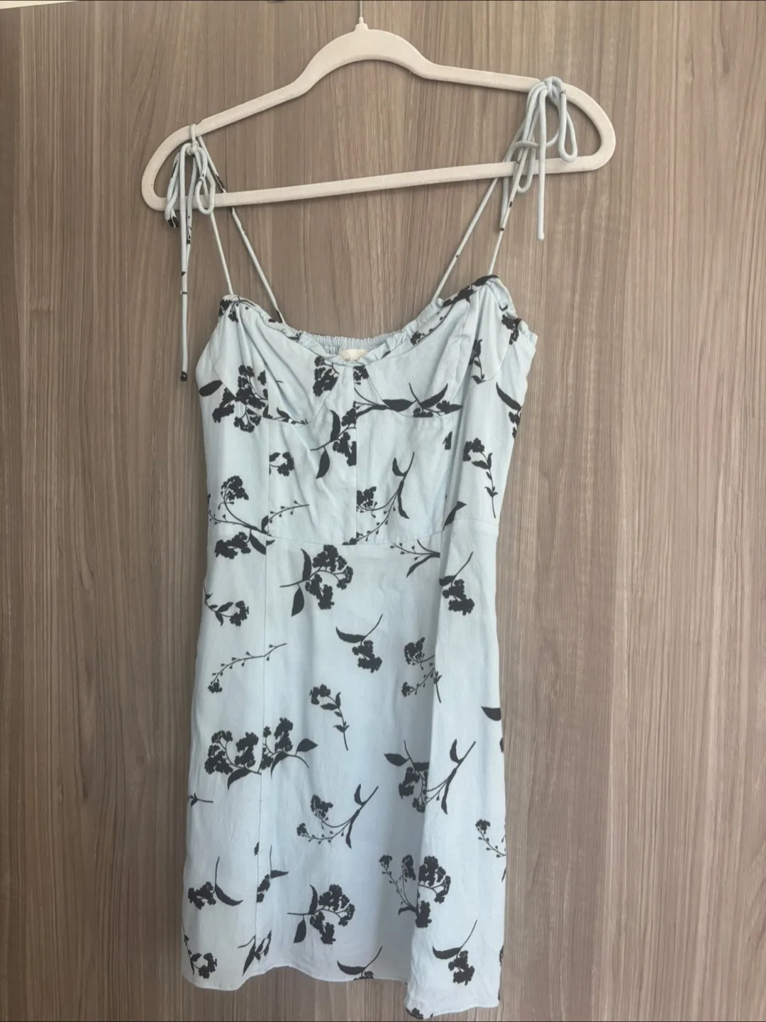 Wilfred Size 2 Baby Blue Floral Print Dress thumbnail