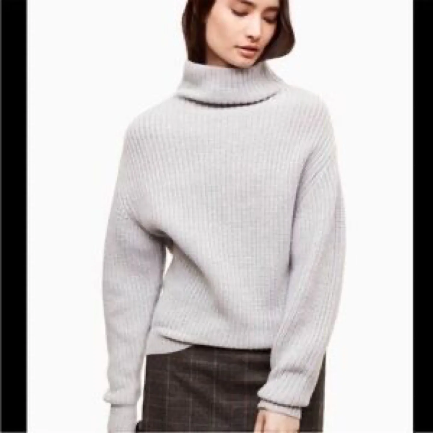 Aritzia Babaton merino wool sweater thumbnail