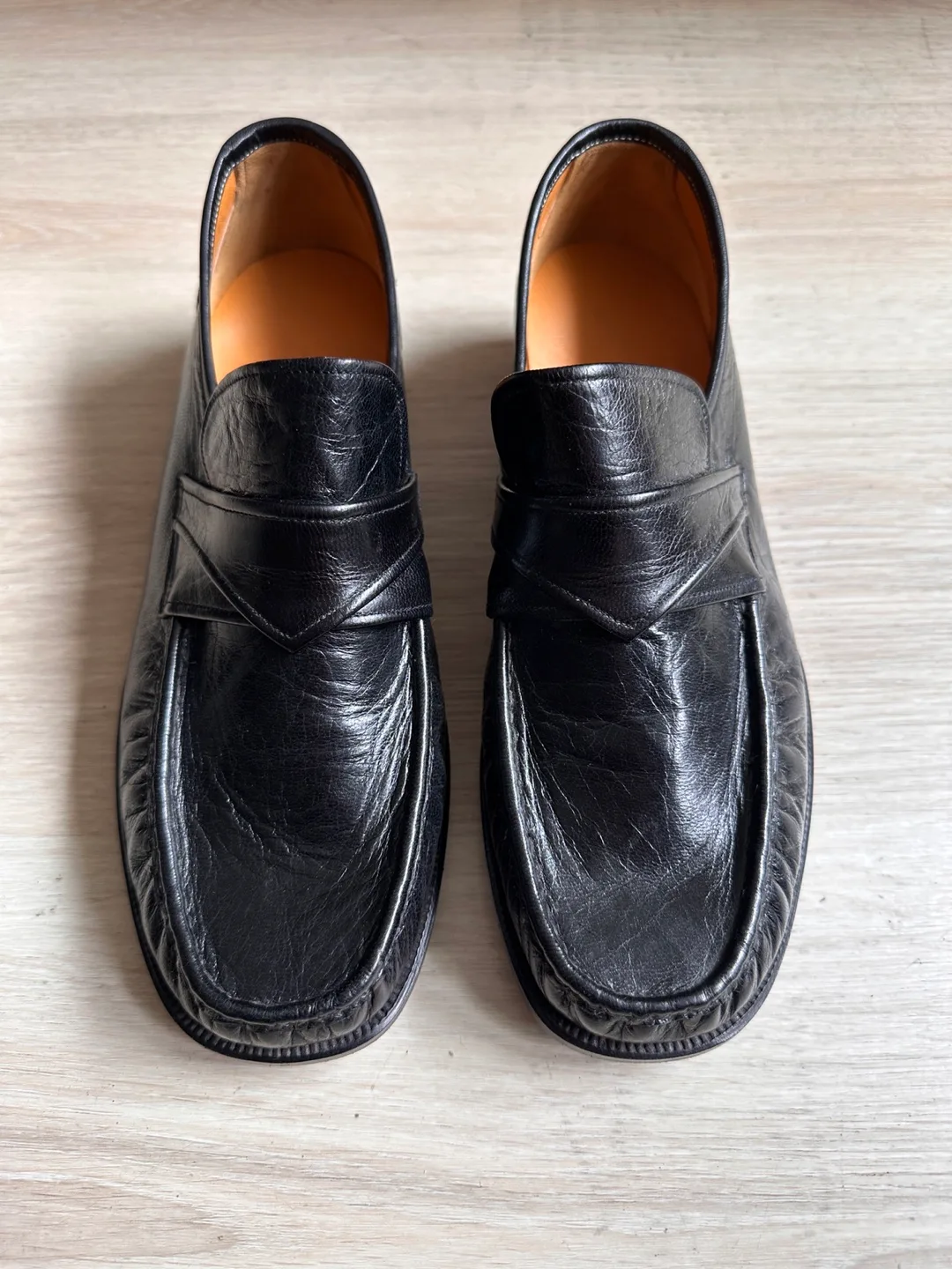 Doris Brown Black Leather Loafers image indicator(3)