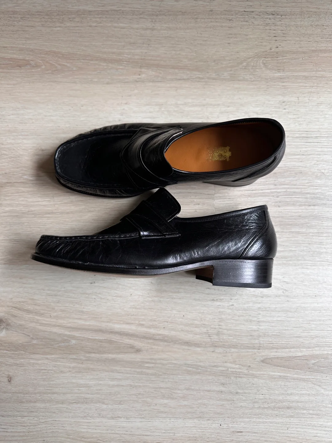 Doris Brown Black Leather Loafers image indicator(4)