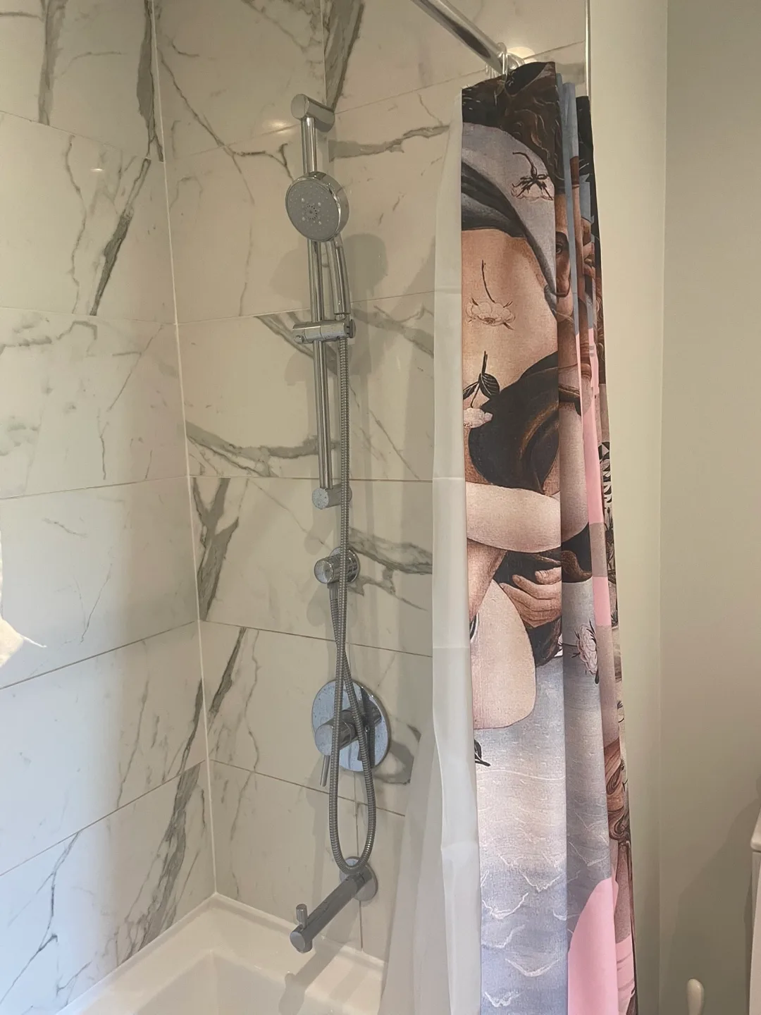 Grohe Shower Head - Like New thumbnail