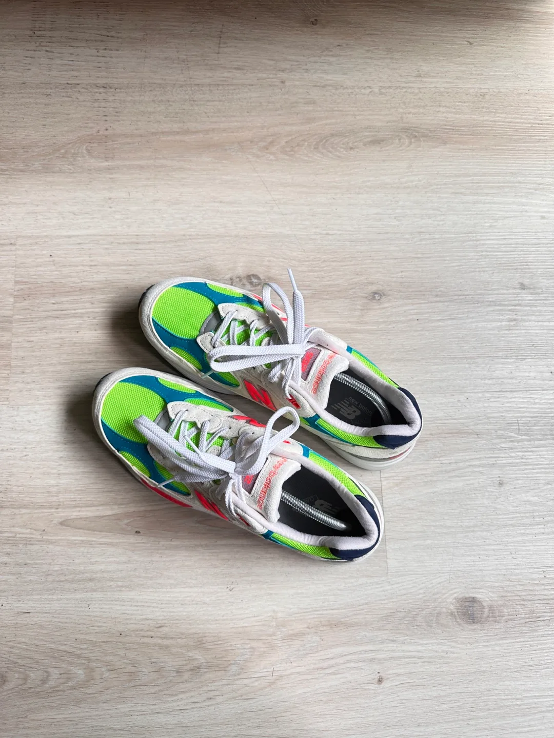 New Balance 992 Sneakers image indicator(5)