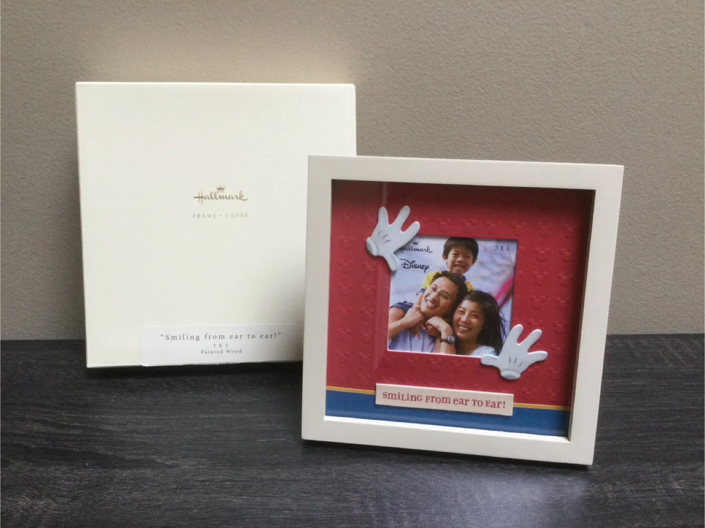 🇨🇦Hallmark Disney Small Frame new thumbnail