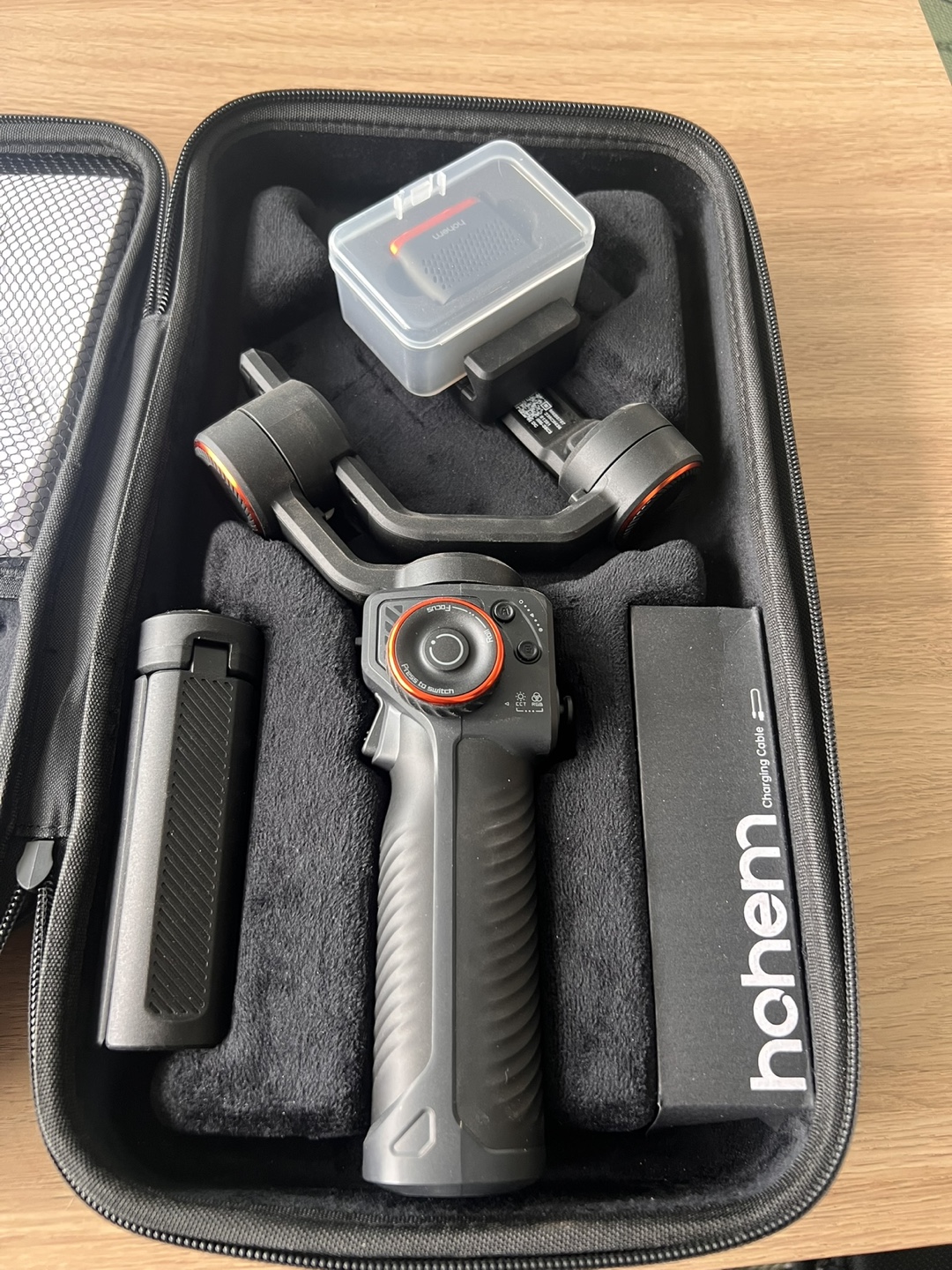 Hohem iSteady M6 Smartphone Gimbal Stabilizer - Like New!