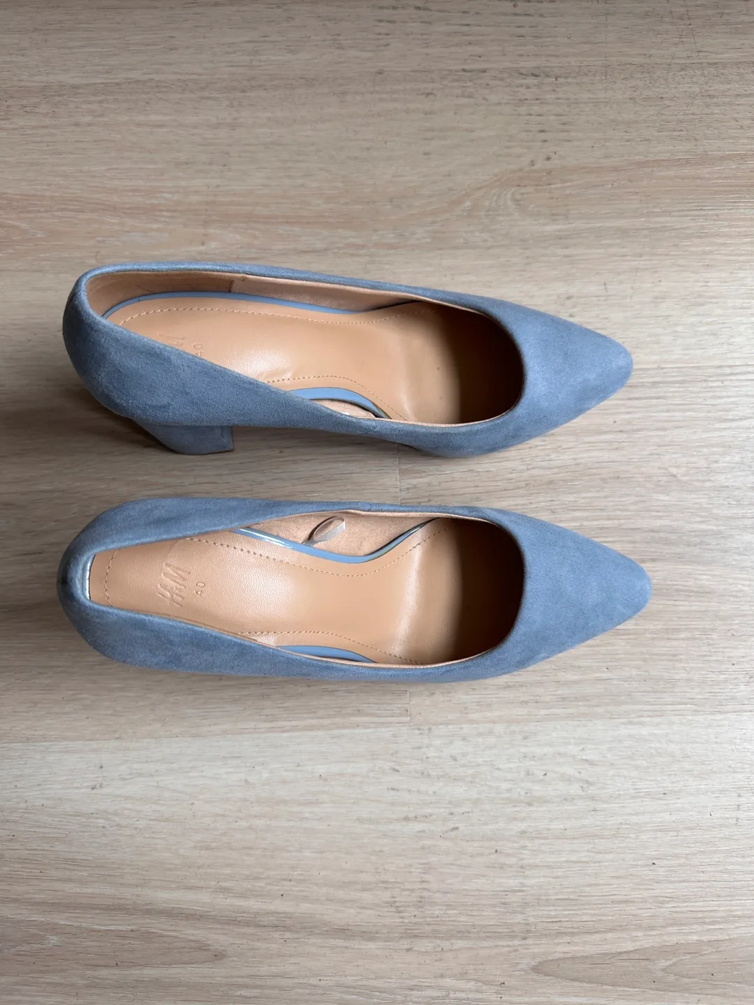 H&M Blue Suede Heels - Size EU 40 image indicator(2)