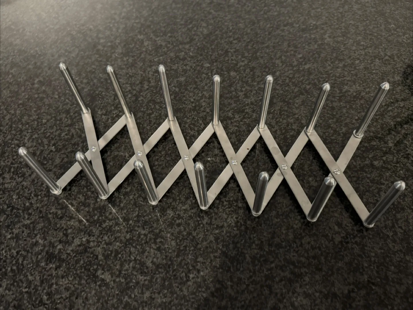 Expandable Accordion Peg Rack thumbnail
