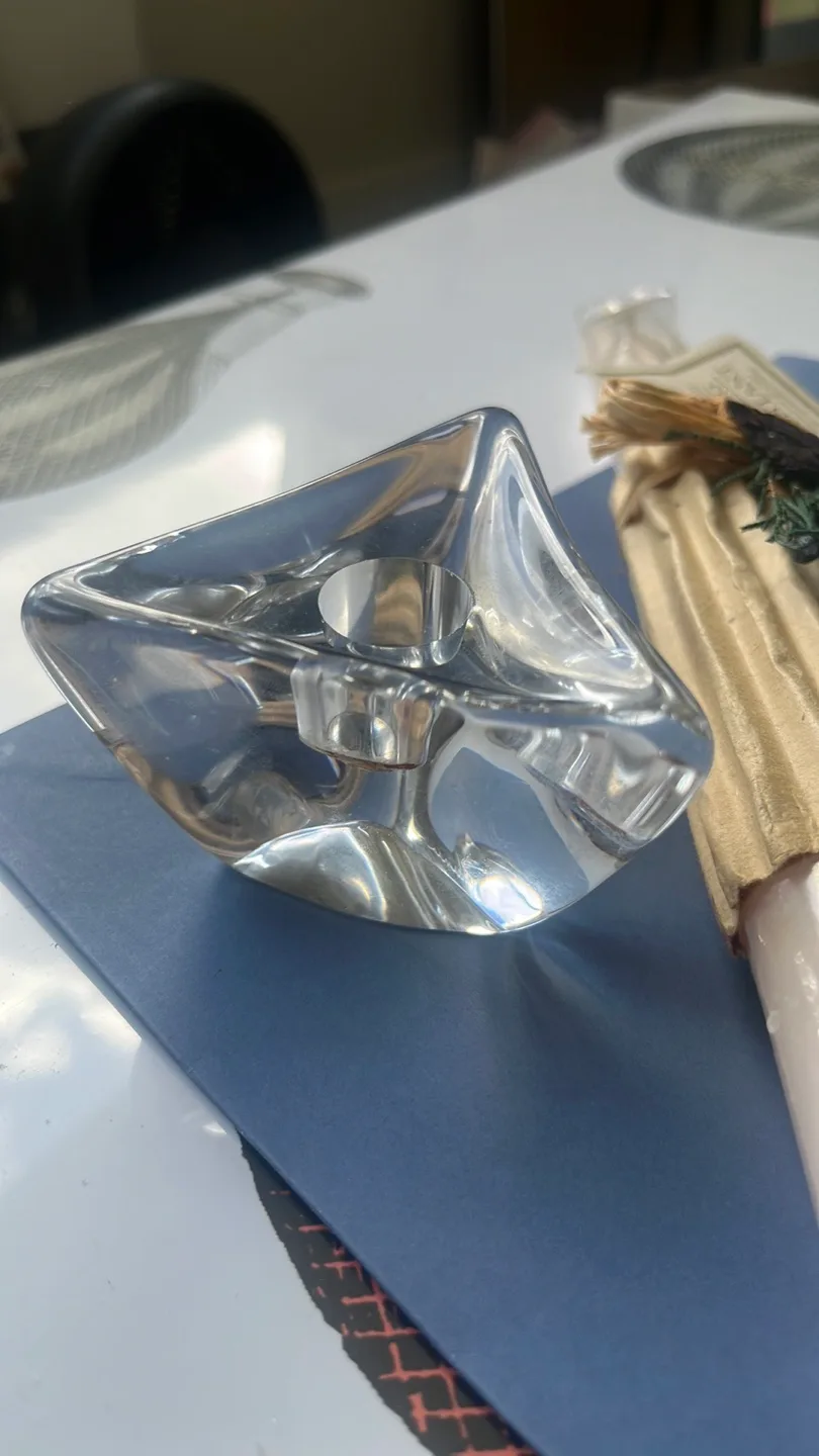 Uplifting Remontant Candle & Candle Holders image indicator(4)