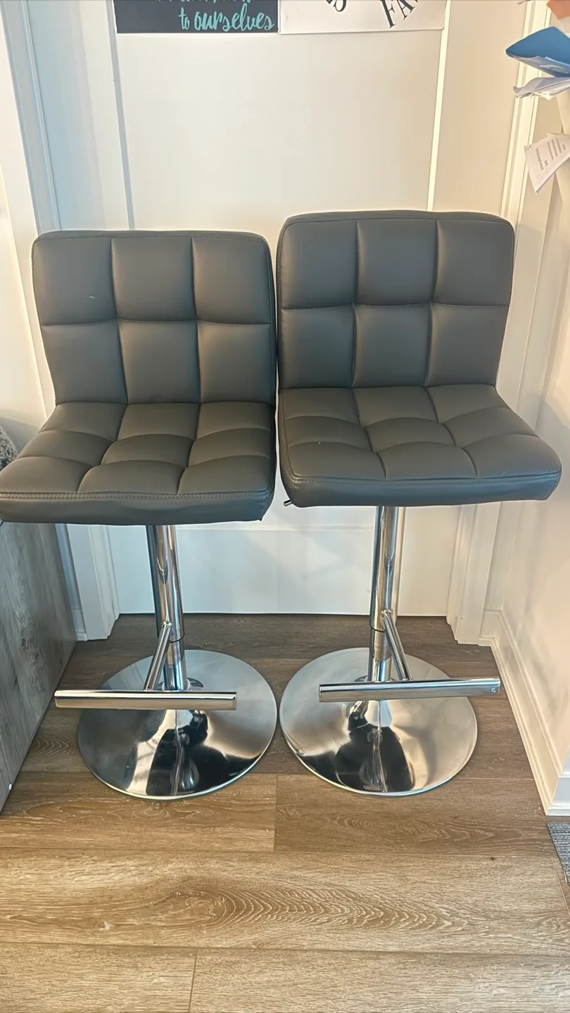 Set of 2 Grey Bar Stools thumbnail