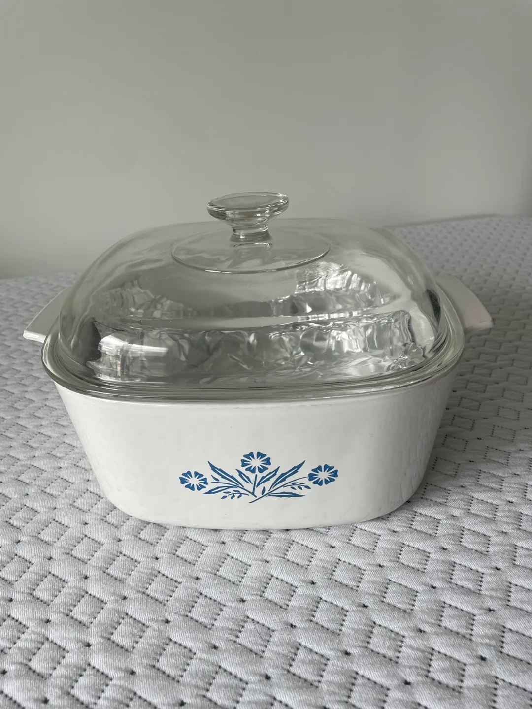 Corning Ware Casserole Dish with Lid thumbnail
