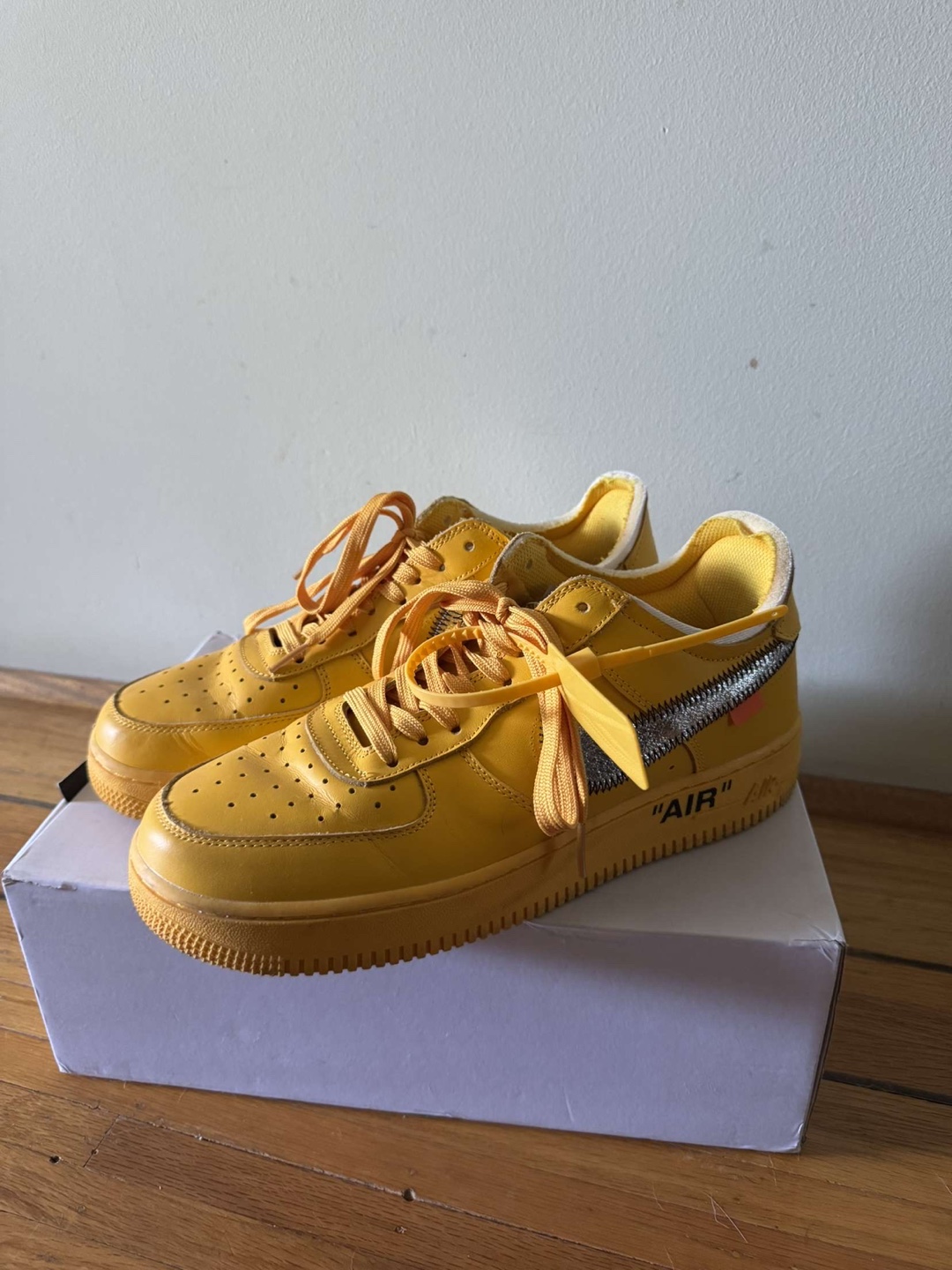 Nike x Off-White Air Force 1 Low Lemonade US 10.5