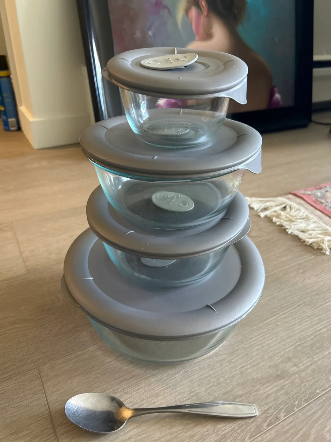 Pyrex Glass Mixing Bowl Set with Lids image indicator(2)