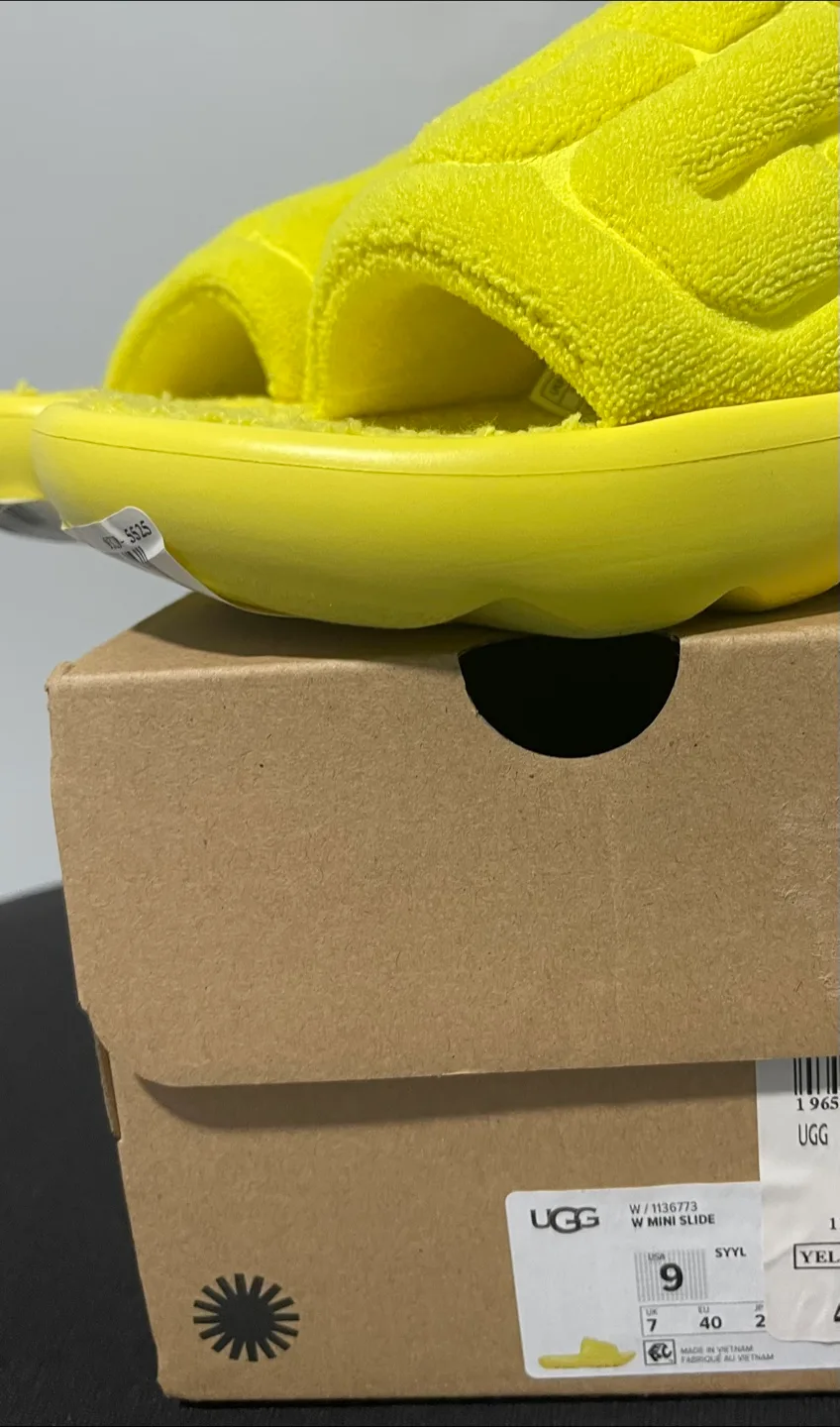UGG Terry Mini Slide - Yellow - Size 9 image indicator(7)