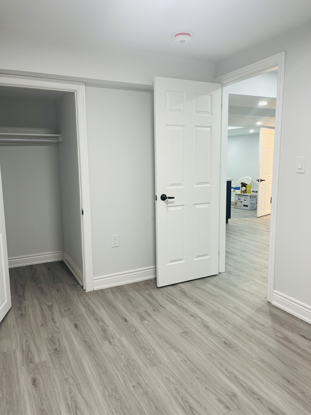 2 Bed 1 bath Walkup Basement Apartment for Rent - photo 5