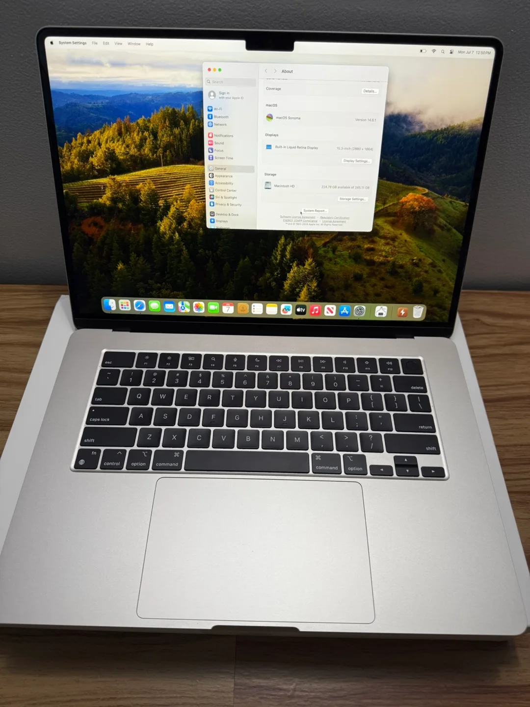 Apple MacBook Air 15” M2 8/256GB Like new image indicator(4)