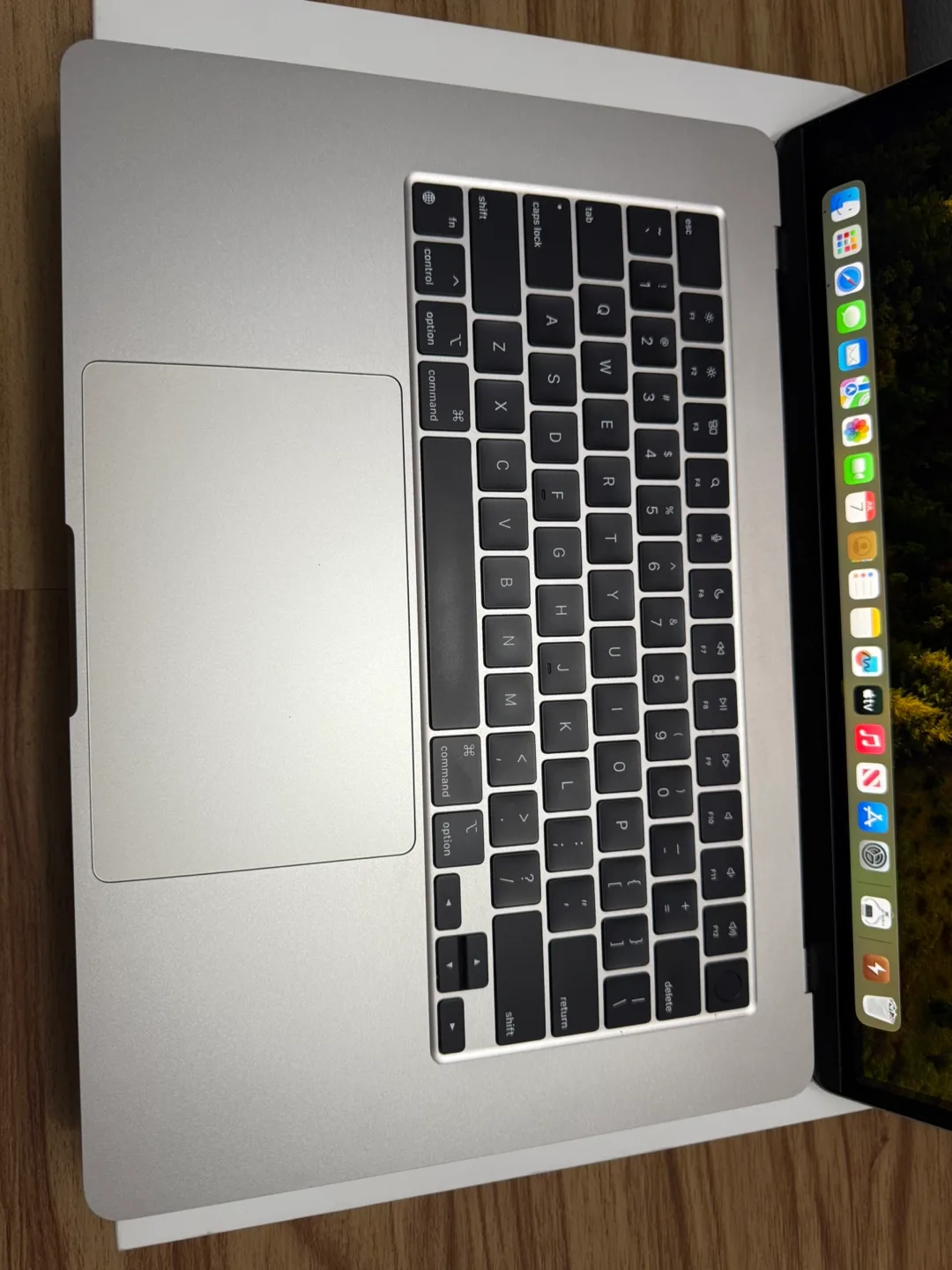 Apple MacBook Air 15” M2 8/256GB Like new image indicator(6)