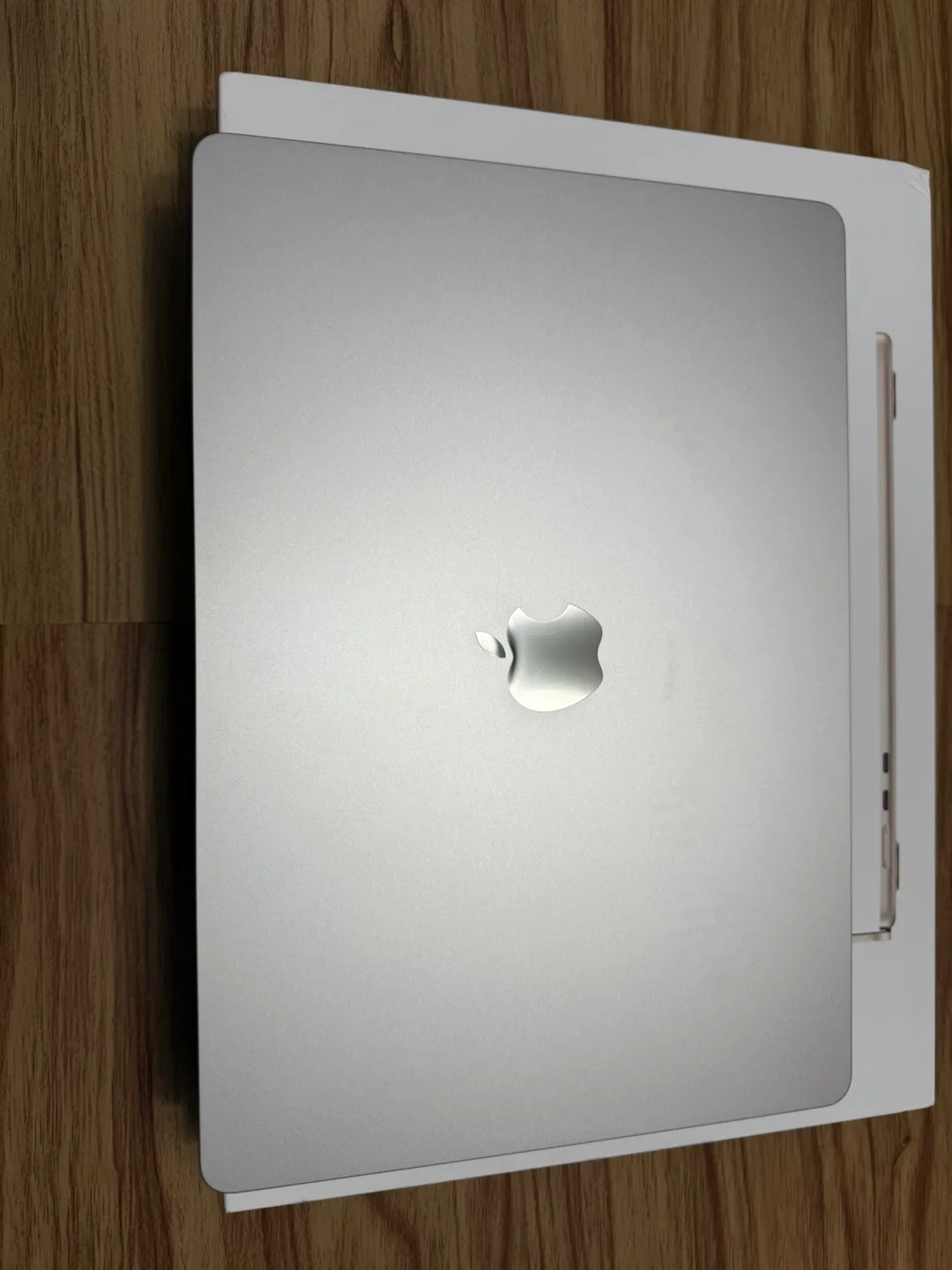 Apple MacBook Air 15” M2 8/256GB Like new image indicator(7)