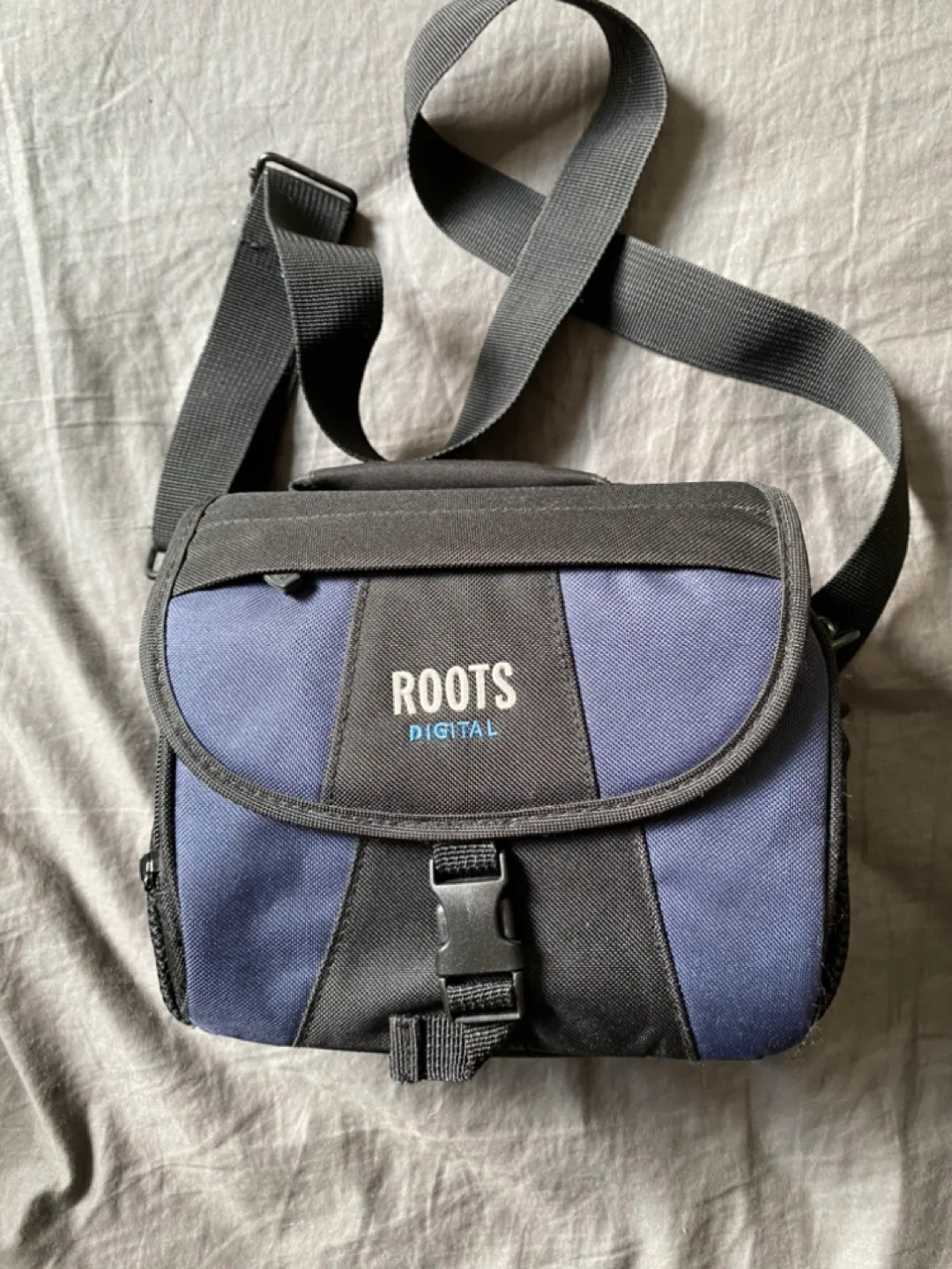 Roots Digital Camera Bag thumbnail