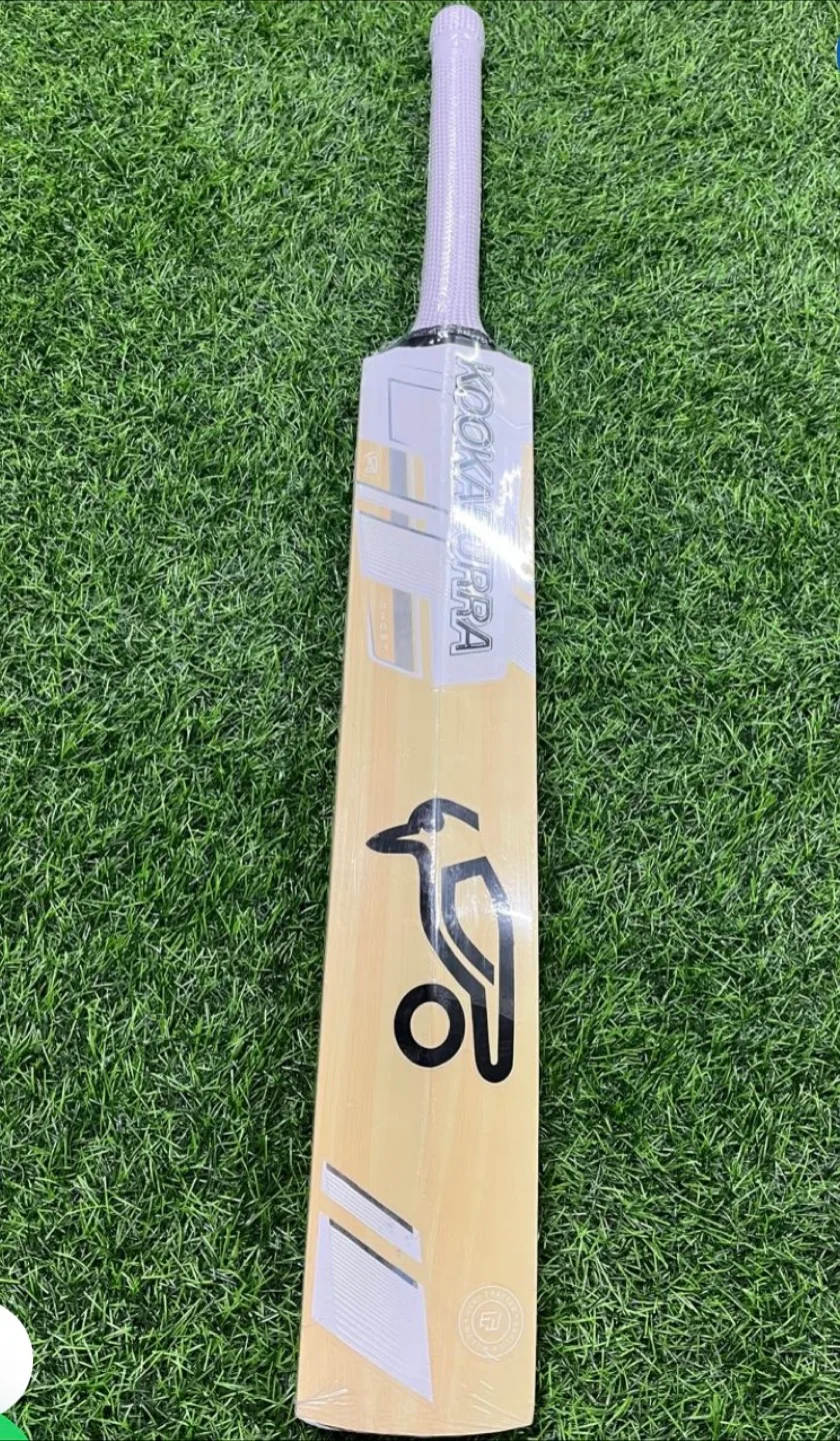Kookaburra English Willow Cricket Bat thumbnail
