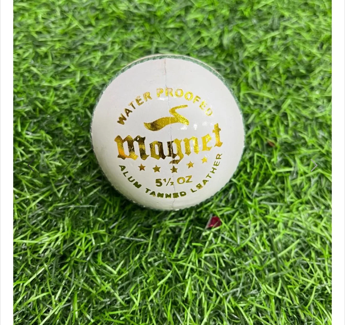 Magnet 5 1/2 OZ Cricket Ball thumbnail