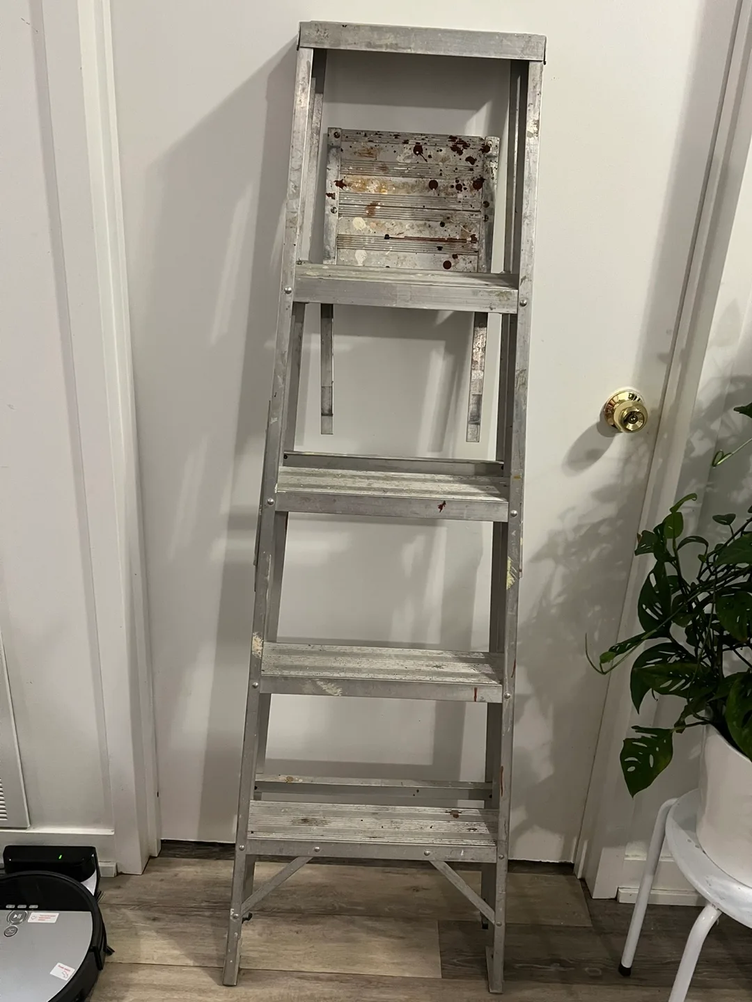Aluminum Step Ladder 5ft thumbnail