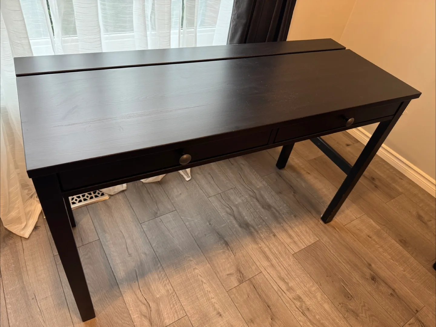 Black-Brown Desk thumbnail