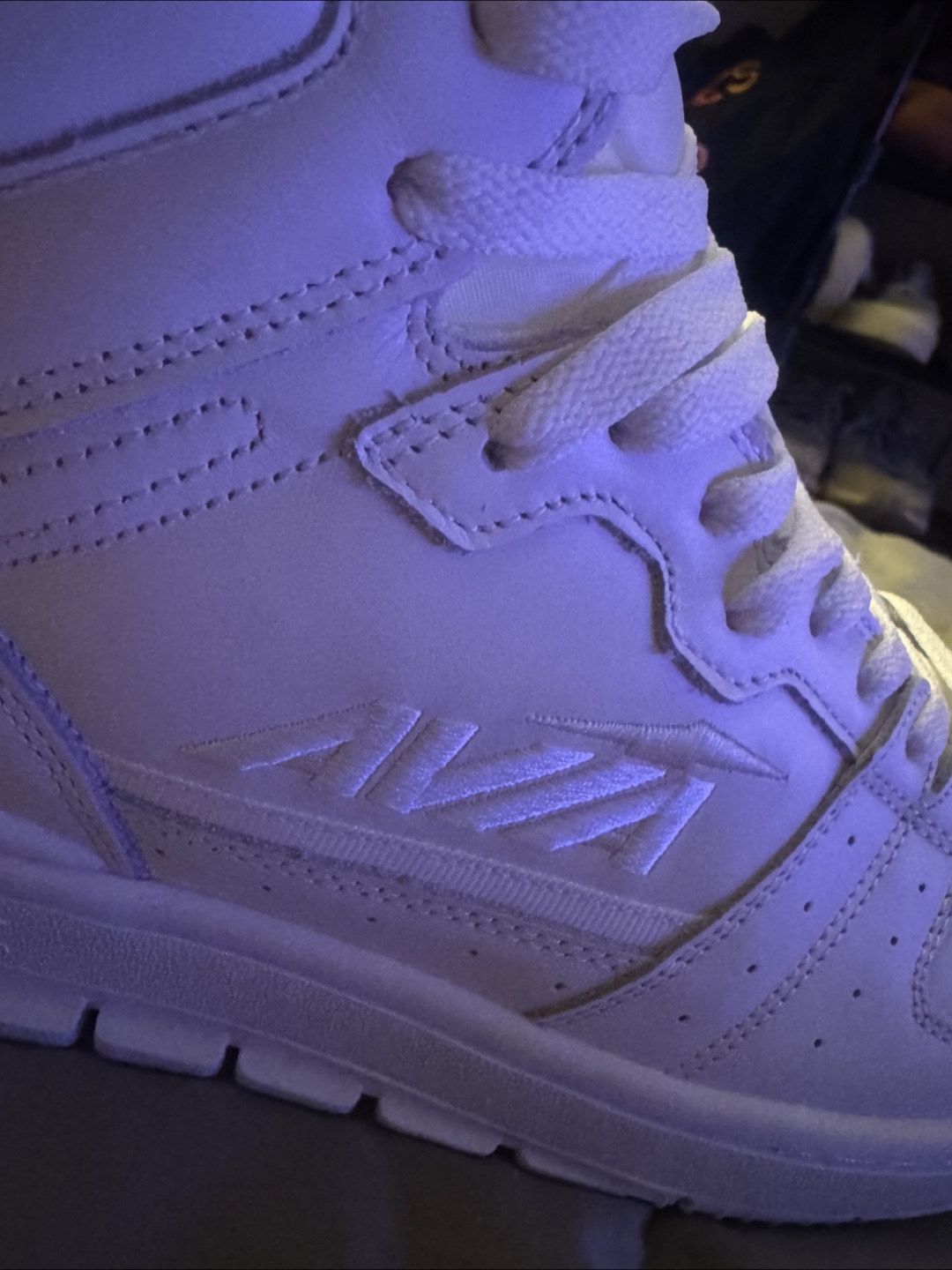 Avia 830 White High Top Sneakers - photo 4