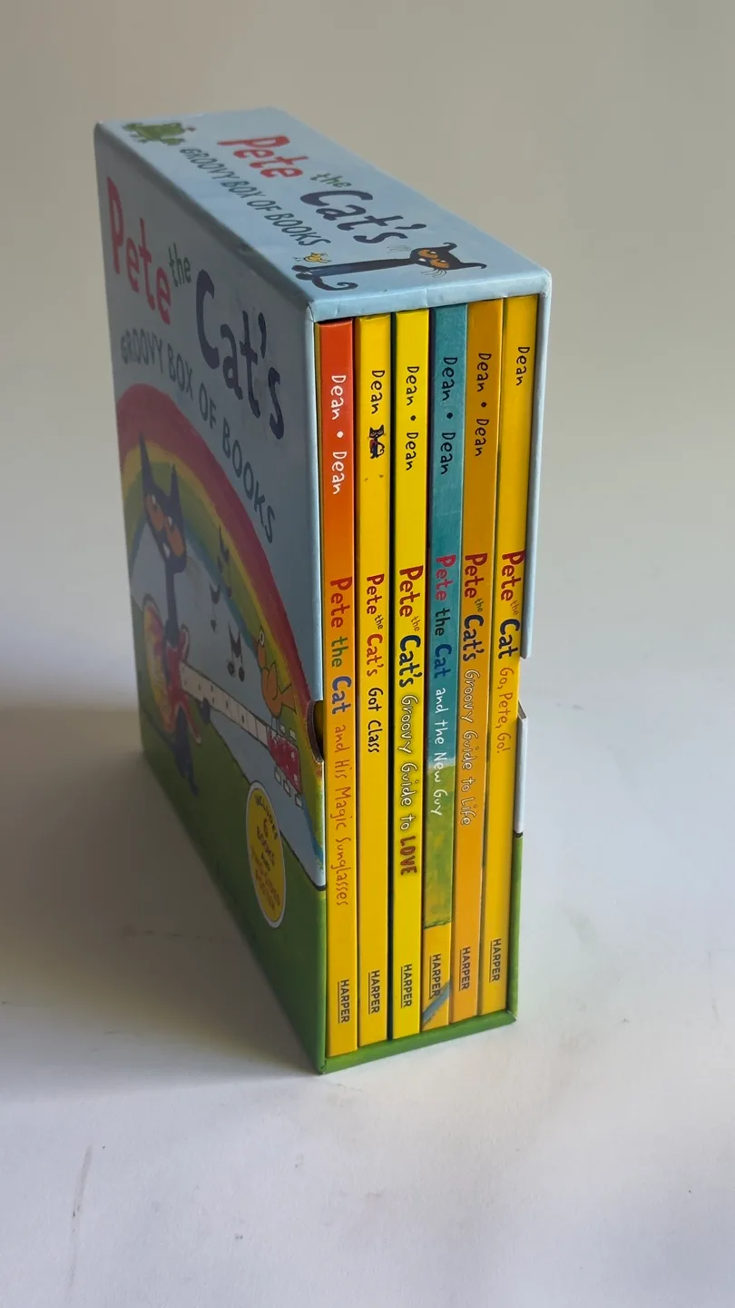 Pete the Cat's Groovy Box of Books image indicator(2)