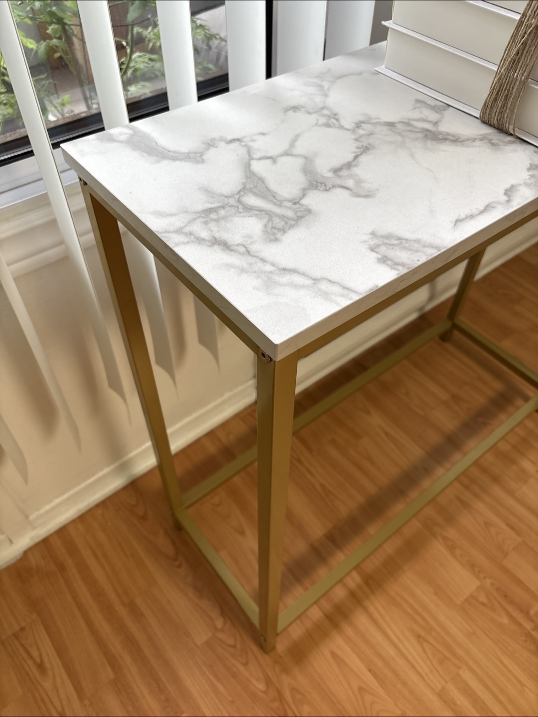 Marble look Console Table with Gold Frame - photo 3