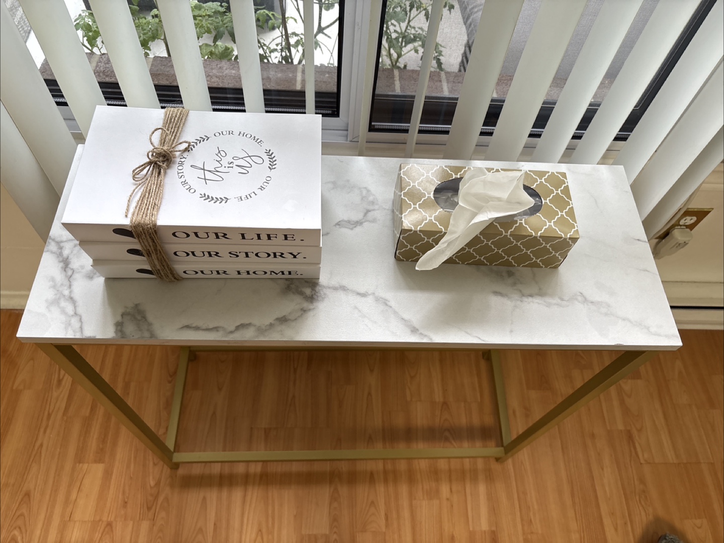 Marble look Console Table with Gold Frame - photo 2